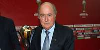 <p>Presidente da Fifa se rendeu &agrave; bela campanha da&nbsp;equipe africana, que derrotou o Atl&eacute;tico-MG por 3 a 1 e se classificou para a final do Mundial</p>  Foto: Getty Images 