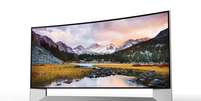 TV da LG é a primeira da marca com tela de 105 polegadas curva e Ultra HD  Foto: Divulgação
