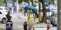 Matthew MacCounaghey está de férias no Brasil com a família. O ator foi fotografado nesta terça-feira (24) entrando em um restaurante de Belo Horizonte, em Minas Gerais  Foto: Gabriel Reis e Dilson Silva / AgNews