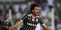 <p>Zagueiro disse que Corinthians &eacute; prioridade, mas n&atilde;o "exclusividade"</p>  Foto: Terra