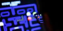 Só para Atari 2600 os jogos disponíveis passam de 500, incluindo clássicos como Enduro, Pitfall, River Raid, Frogger, Space Invaders e Pac-Man  Foto: Getty Images 