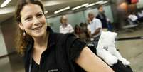 Ativista brasileira Ana Paula Maciel desembarcou na manh&atilde; deste s&aacute;bado no Aeroporto Internacional de Guarulhos, em S&atilde;o Paulo  Foto: Bruno Santos / Terra