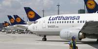 <p>Avi&otilde;es da Lufthansa no aeroporto de Frankfurt; pilotos devem entrar em mais uma greve neste ano nesta segunda e ter&ccedil;a-feira</p>  Foto: Ralph Orlowski / Reuters