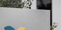 Logotipo da Vale em seu escritório central de vendas em Saint-Prex, perto de Genebra. A Vale informou que suspendeu a partir desta segunda-feira a declaração de força maior em uma série de contratos de minério de ferro, após as chuvas no Sudeste do Brasil terem prejudicado o transporte da matéria-prima do aço. 04/06/2012  Foto: Denis Balibouse / Reuters