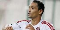 <p>Ricardo Olveira joga a 3 anos no futebol árabe</p>  Foto: Reprodução
