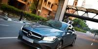 <p>Mercedes-Benz CLA 200 Turbo 1st Edition é uma versão inicial mais equipada</p>  Foto: Divulgação