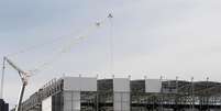 A Arena da Baixada, sendo reformada para a Copa do Mundo de 2014 em Curitiba. A Fifa tem se esfor&ccedil;ado para esconder a irrita&ccedil;&atilde;o com os problemas nos preparativos do Brasil para a Copa do Mundo deste ano, mas a entidade que comanda o futebol mundial n&atilde;o pode dizer que n&atilde;o foi alertada. 21/01/2014  Foto: Rodolfo Buhrer / Reuters