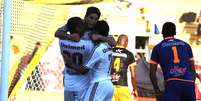 Jogadores do Fluminense comemoram gol de Conca  Foto: Nelson Perez/Fluminense / Divulga&ccedil;&atilde;o