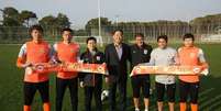 Cuca e Aloísio aguardam por chegada de Montillo ao Shandong Luneng  Foto: Divulgação