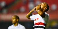 <p>Luís Fabiano marcou o segundo gol e definiu a vitória do São Paulo</p>  Foto: Fernando Dantas / Gazeta Press