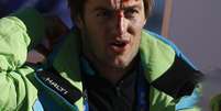 Esloveno Rok Perko lesionou o rosto após queda no ski alpino downhill  Foto: Reuters