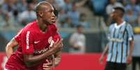 <p>Fabr&iacute;cio &eacute; um dos destaques do Inter no ano</p>  Foto: Wesley Costa / Gazeta Press