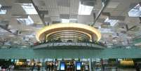 Aeroporto de Changi é um dos melhores do mundo. Controladores também atuam no aeroporto do Galeão, no Rio de Janeiro  Foto: Divulgação