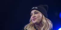 Madonna esteve na semana passada em Nova York no concerto beneficente da Anistia Internacional apresentando as duas cantoras da banda russa Pussy Riot  Foto: Reuters