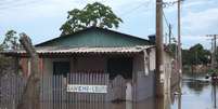 <p>Mais de 2,5 mil im&oacute;veis comerciais e residenciais na zona urbana de Rio Branco foram afetados pela enchente</p>  Foto: Walcimar Junior / vc rep&oacute;rter