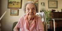 Alice Herz-Sommer em 2010, quando o documentário sobre sua história, chamado The Lady in Number 6, foi indicado ao Oscar. Ela morreu em Londres neste domingo aos 110 anos  Foto: AP