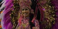 A escola de samba Mocidade Alegre exaltou a fé e as crenças durante o desfile na madrugada deste domingo no Carnaval de São Paulo  Foto: AFP