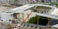 <p>Palco da abertura da Copa, a Arena Corinthians é um dos estádios mais atrasados</p>  Foto: Portal da Copa/ME / Divulgação