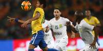 <p>Neymar deixou o Soccer City sem falar com jornalistas</p>  Foto: Mowa Press