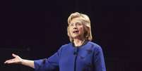 <p>"É certo que o estou pensando", disse Hillary Clinton sobre possível candidatura à presidência pelo partido Democrata em 2016</p>  Foto: Reuters