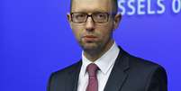 Premiê ucraniano Arseny Yatseniuk em coletiva de imprensa  durante reunião de emergência com líderes europeus, em Bruxelas, em 6 de março  Foto: Reuters