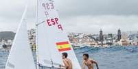 <p>Velejadores espanh&oacute;is queriam aumentar o n&uacute;mero de pessoas que curtiram a p&aacute;gina da dupla no Facebook</p>  Foto: Barreiros Curbelo Sailing Team/Facebook / Reprodu&ccedil;&atilde;o