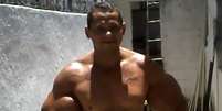 <p>Fã de Arnold Schwarzenegger, Souza é chamado de "Montanha" em sua cidade natal, Olinda, em Pernambuco</p>  Foto: Youtube / Reprodução