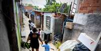 <p>Mais de 300 crianças vivem atualmente na comunidade Vila da Paz</p>  Foto: Bruno Santos / Terra