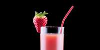 Receitas criativas, como as vitaminas de frutas, incentivam a experimentação de novos alimentos  Foto: Shutterstock