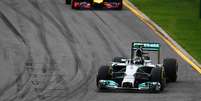 Nico Rosberg lidera o Grande Prêmio da Austrália  Foto: Getty Images 