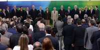 Cerimônia de posse aos novos ministros de Dilma em Brasília, nesta segunda-feira  Foto: Agência Brasil