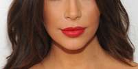 Kim Kardashian afirmou não saber nada sobre a linha de maquiagem para a qual empresta seu nome  Foto: Getty Images 