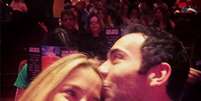 <p>Ticiane ganha um beijo de César e posta foto</p>  Foto: Instagram / Reprodução