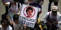 Manifestantes querem a renúncia do governo interino da primeira-ministra, Yingluck Shinawatra  Foto: Reuters