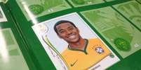 Figurinha de Robinho está no álbum da Copa do Mundo  Foto: Allan Farina / Terra