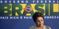 <p>Segundo o ministro, Dilma não recebeu antecipadamente o contrato para a compra da refinaria de Pasadena, nos Estados Unidos</p>  Foto: Ricardo Moraes / Reuters