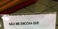 Kit da campanha 'N&atilde;o me encoxa que eu n&atilde;o te furo': busca de paliativos individuais contra a viol&ecirc;ncia no metr&ocirc;  Foto: Movimento Mulheres em Luta / Divulga&ccedil;&atilde;o