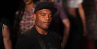 <p>O lutador Anderson Silva foi destaque no desfile da grife no Rio</p>  Foto: Mauro Pimentel / Terra