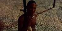 <p>No começo do ano, uma imagem de um adolescente de 16 anos espancado e preso a um poste no Rio de Janeiro causou comoção nas redes sociais. No Brasil, o número de linchamentos tem aumentado nos últimos meses.</p>  Foto: Reprodução Facebook
