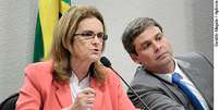 Graça Foster e o senador Lindbergh Farias, presidente da CAE e da reunião conjunta desta terça  Foto: Geraldo Magena / Agência Senado