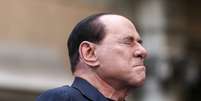 O ex-primeiro-ministro italiano Silvio Berlusconi cumprirá a condenação de um ano de detenção com trabalhos em benefício da comunidade  Foto: Reuters
