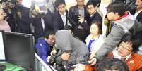 <p>Lee Joon-Seok, capitão da balsa sul-coreana que afundou é investigado na delegacia de Mokpo, em 17 de abril</p>  Foto: Reuters