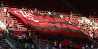 Público em Flamengo x Goiás no Mané Garrincha foi decepcionante se for levado em conta a média dos 3 primeiros jogos   Foto: Beto Nociti / Gazeta Press