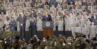 Barack Obama discursou para as tropas americanas na Coreia do Sul  Foto: Reuters