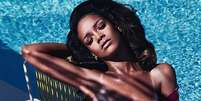 Rihanna compartilhou com seus seguidores no Instagram, nesta terça-feira (29), várias fotos do ensaio que fez para a revista francesa 'Lui'  Foto: Reprodução/Twitter