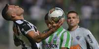 Otamendi lamenta lance em partida na qual Atl&eacute;tico-MG empatou por 1 a 1 com Atl&eacute;tico Nacional e acabou eliminado da Copa Libertadores  Foto: AFP