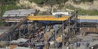 <p>Imagem mostra uma visão geral da mina de carvão onde os mineiros estão presos, na Turquia</p>  Foto: Reuters