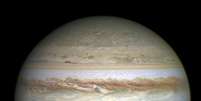 <p>Novas imagens tiradas pelo Hubble mostram que a mancha vermelha de Júpiter está menor do que nunca</p>  Foto: Reuters