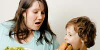 Crianças menores de 10 anos excedem em 34% o limite do consumo de açúcar diário  Foto: Getty Images 