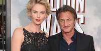 Charlize Theron e Sean Penn  Foto: Getty Images 